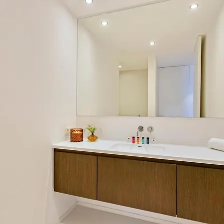 Huswell - Majestic New Penthouse With 2 Parkings Apartment *
